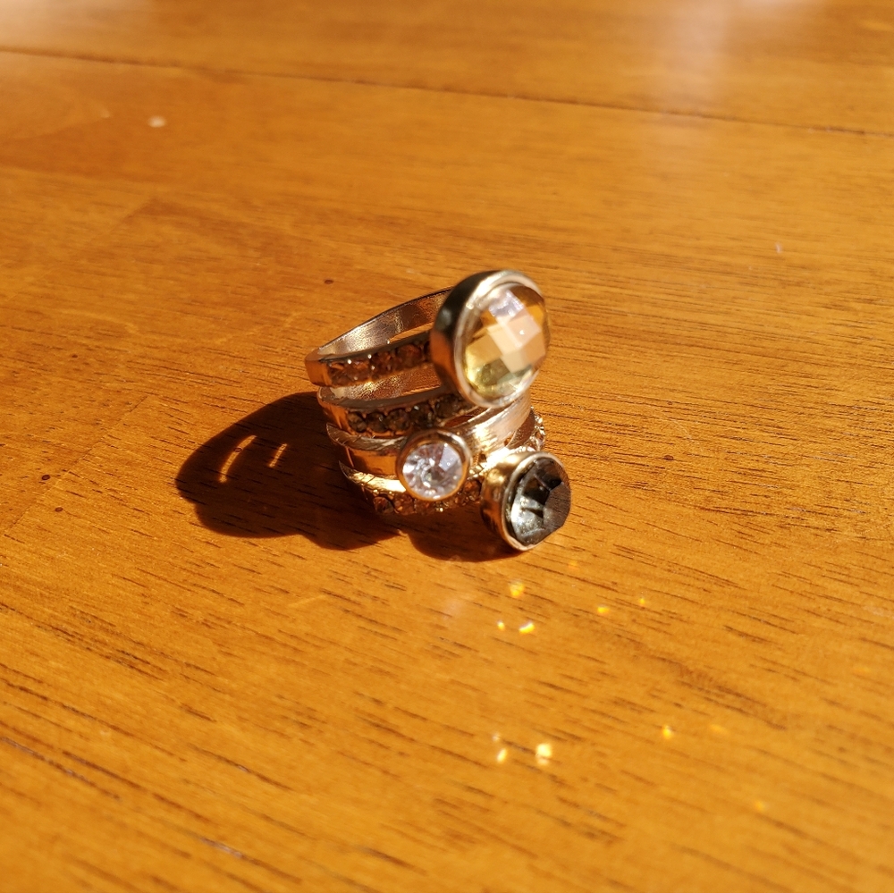 Costume Jewelry Cocktail Ring 3 Stones